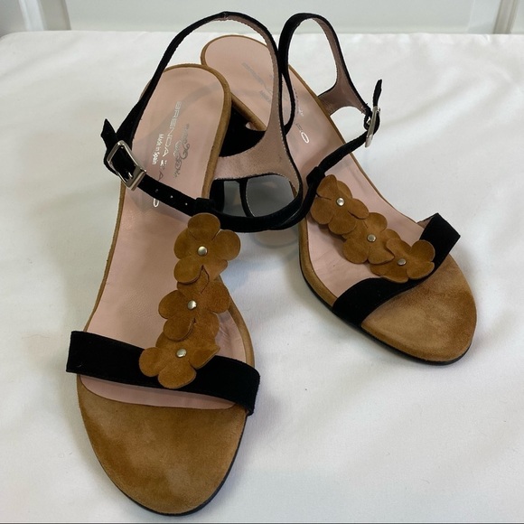 Brenda Zaro Suede Sandals Black Camel 39 7 Flowers Made in Spain Low Heel Straps - Picture 6 of 10